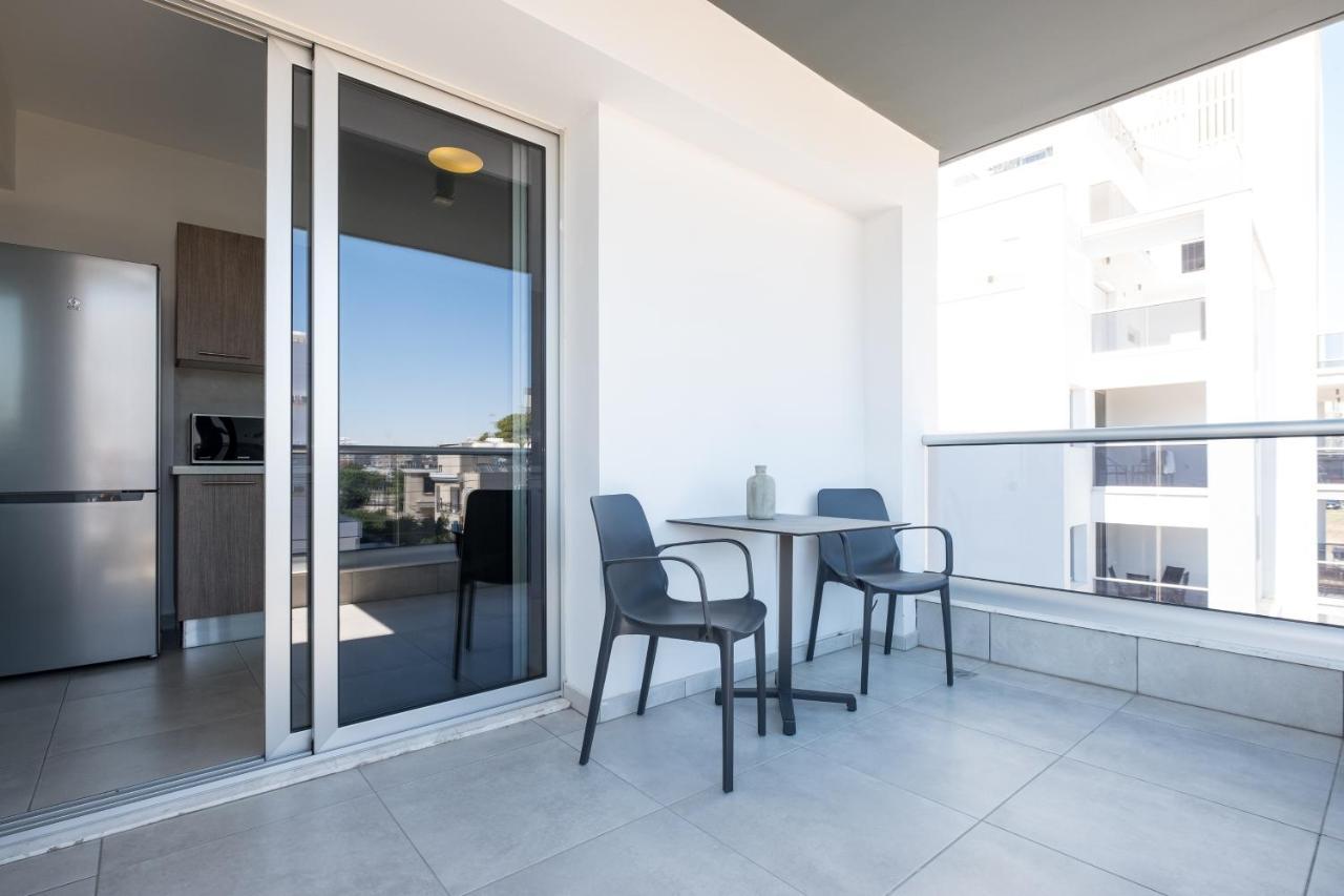 Solaar Apartments Faneromeni Larnaca Exterior photo