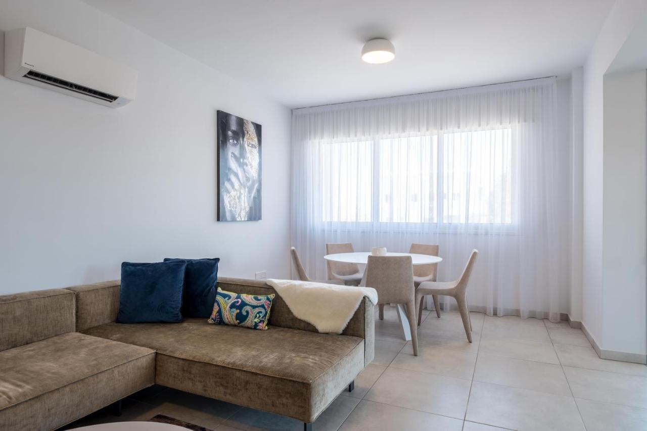 Solaar Apartments Faneromeni Larnaca Exterior photo